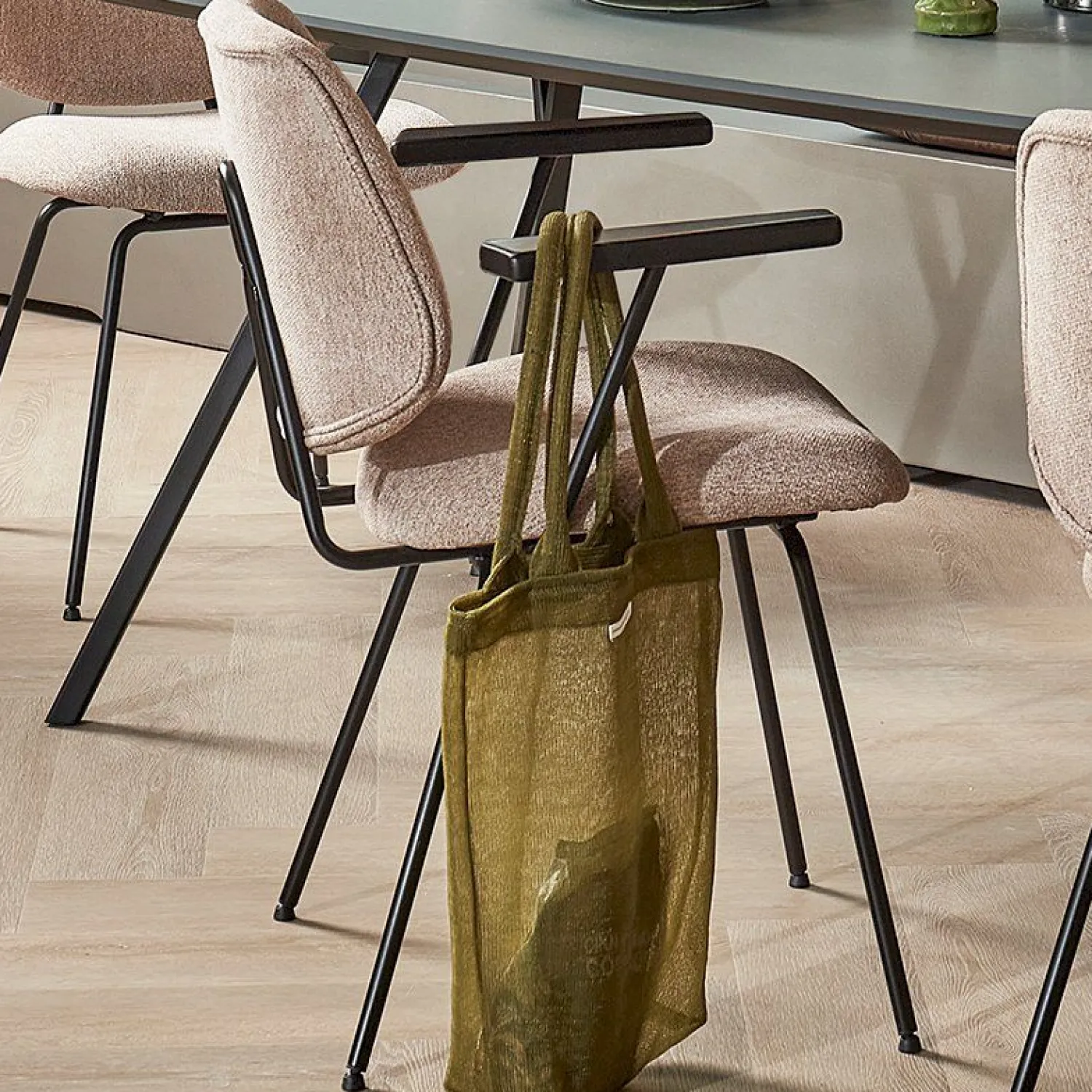 Eetkamerstoelen Met Armleuning-Eleonora Lynn Armstoel Beige