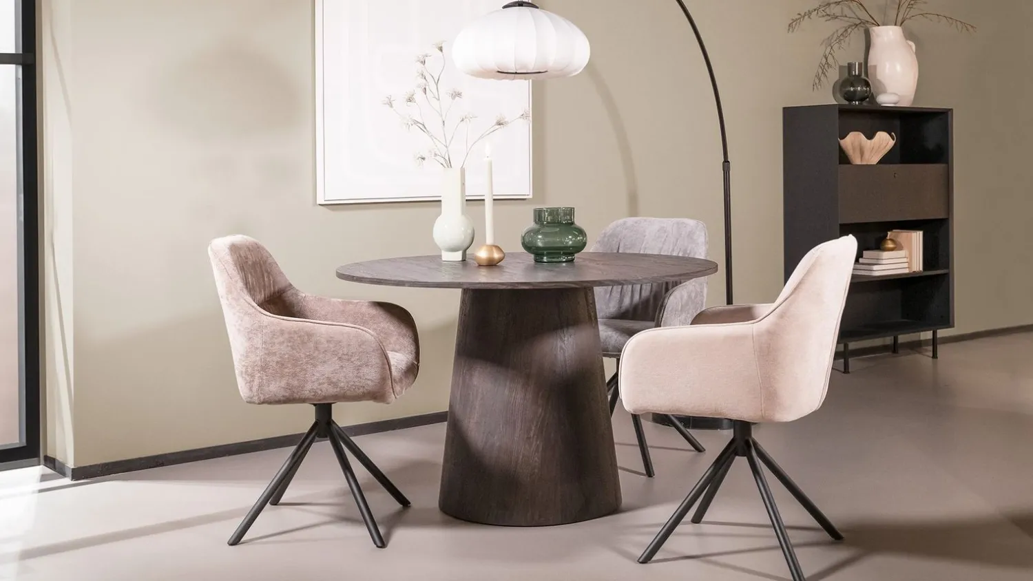 Kuipstoelen|Draaibare Eetkamerstoelen-Eijerkamp Collectie Maddox Eetkamerstoel Beige