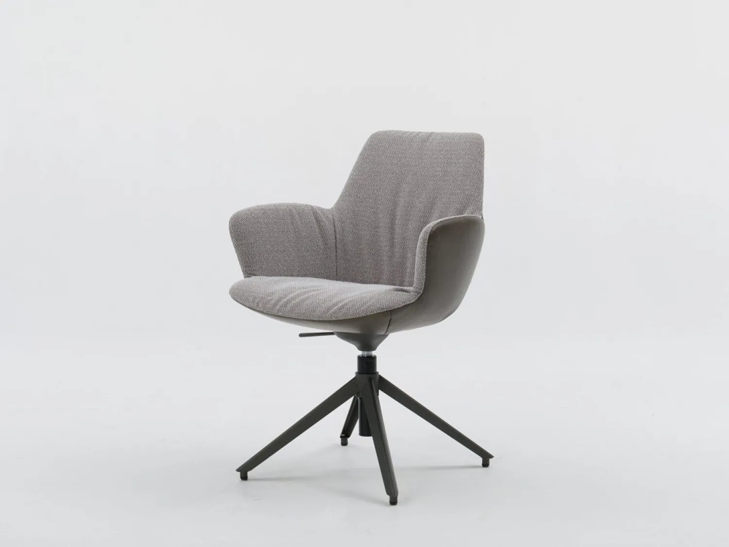 Design Stoelen|Draaibare Eetkamerstoelen-Bert Plantagie Maple Statief Armstoel Blauw