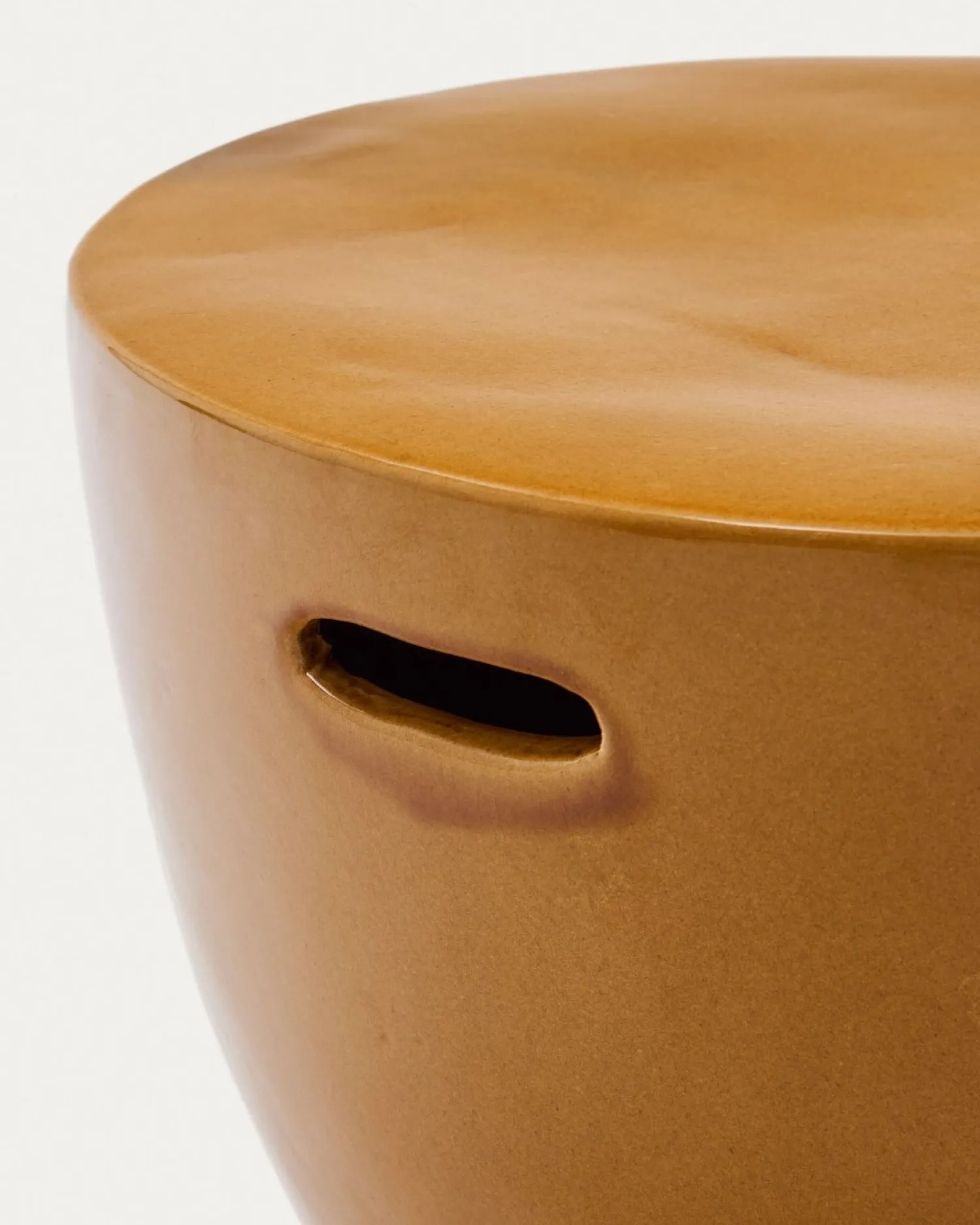 Tuintafels-Kave Home Mesquida Bijzettafel Mosterd