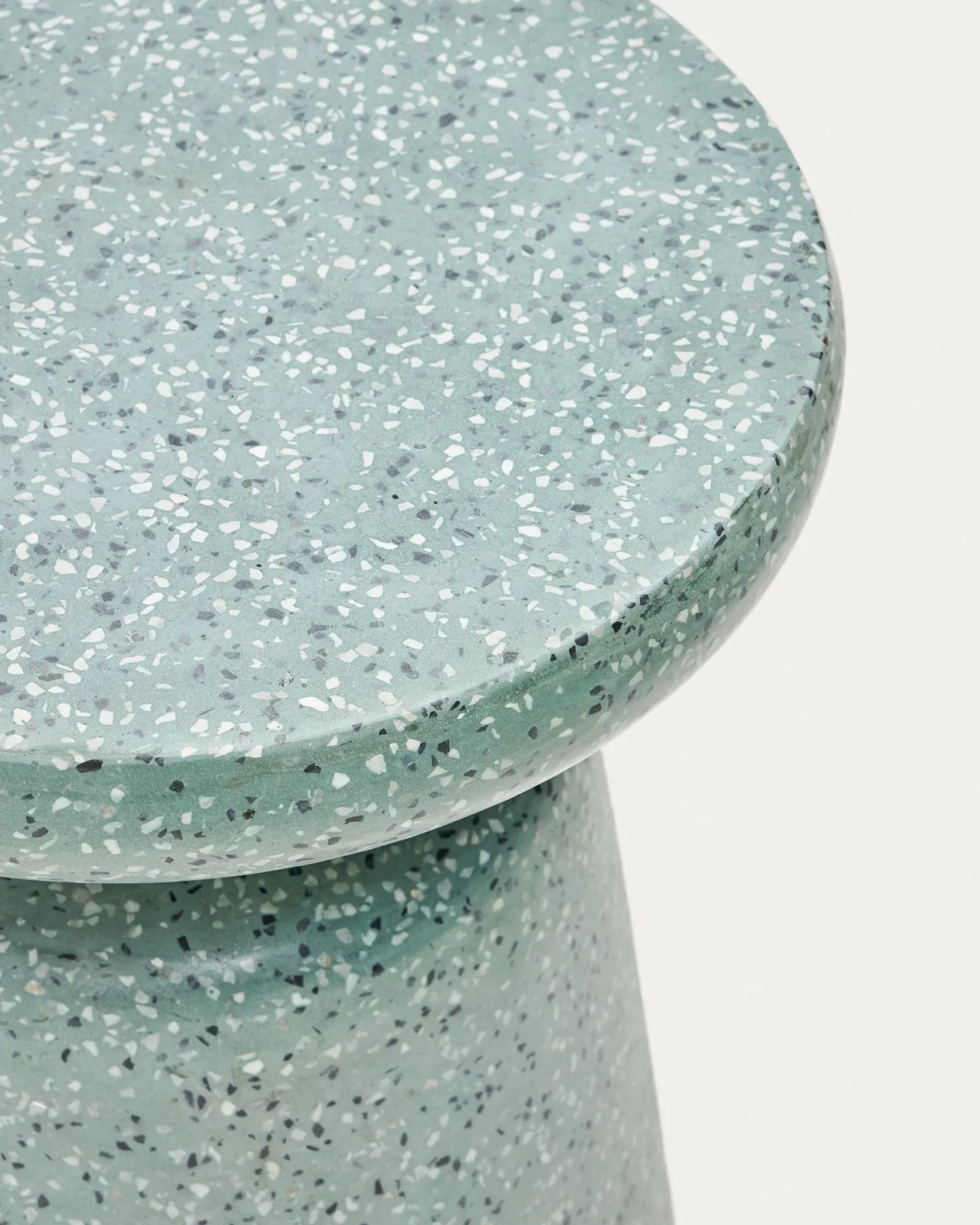 Tuintafels-Kave Home Mesquida Terrazzo Bijzettafel Groen