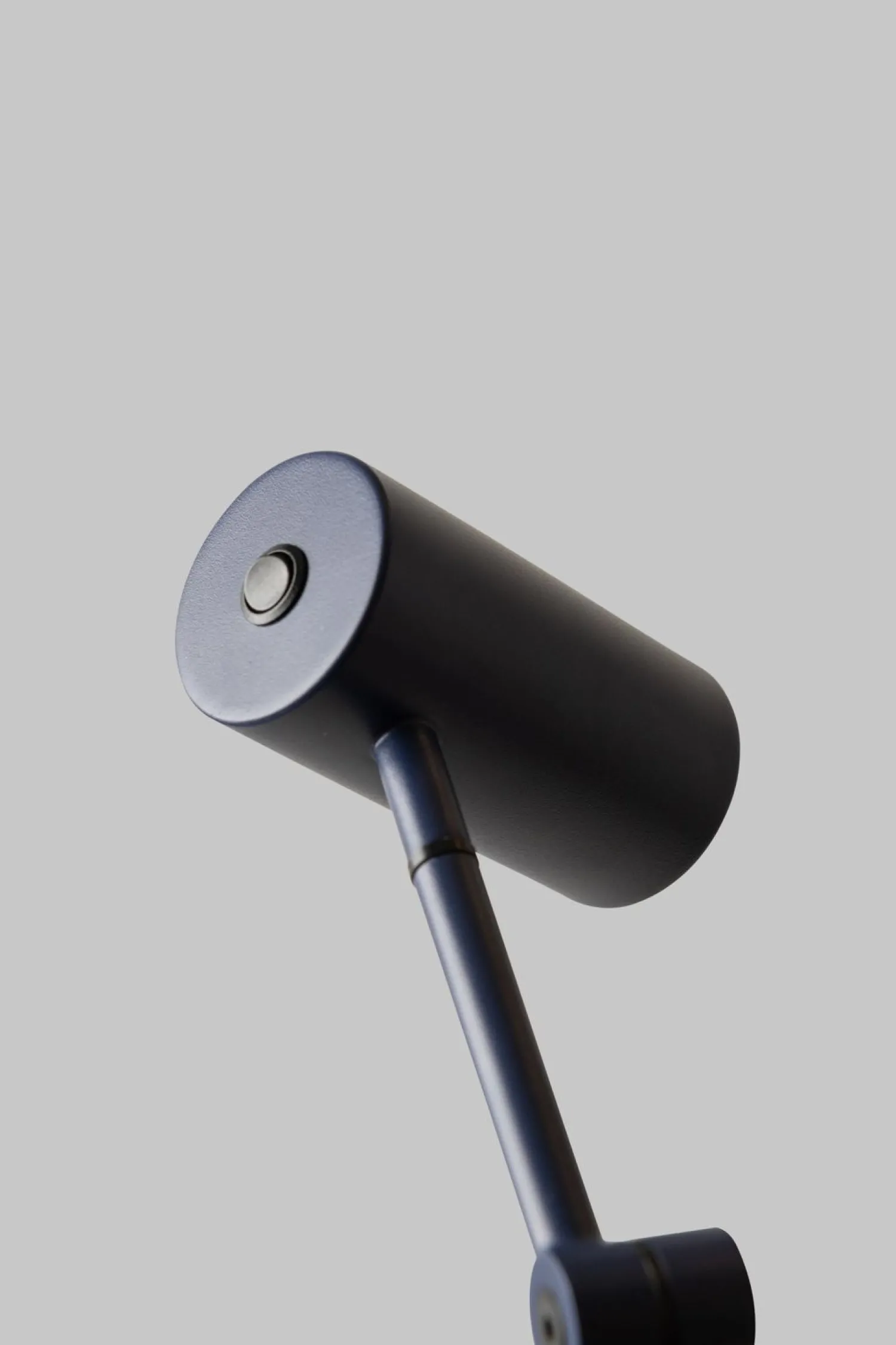 Industriële Vloerlampen|Vloerlampen-It's about RoMi Montreux Vloerlamp Dark Blue