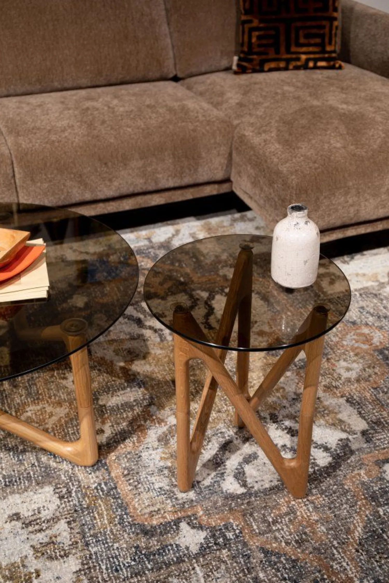 Glazen Bijzettafels|Ronde Bijzettafels-Dutchbone Naia Bijzettafel Walnut