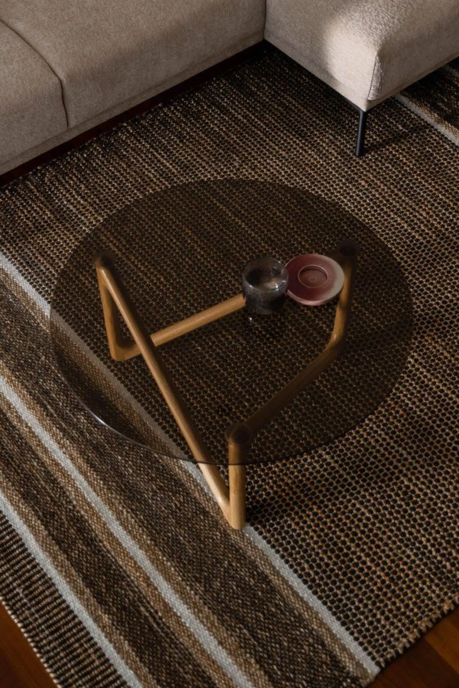 Ronde Salontafels-Dutchbone Naia Salontafel Walnut