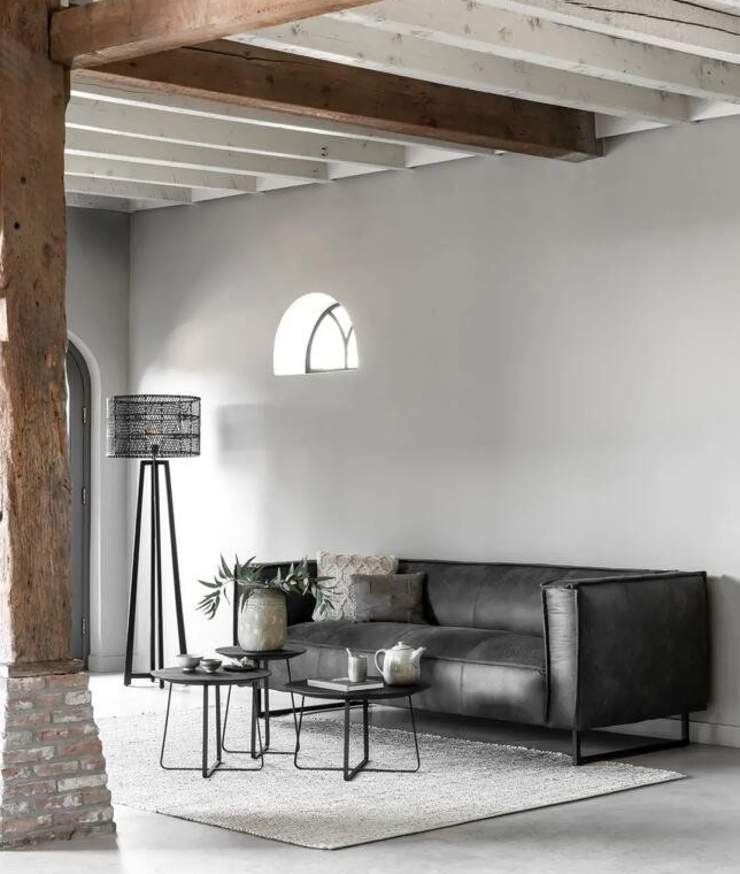 Houten Salontafels|Ronde Salontafels-DTP Home Neptunes M Salontafel Zwart