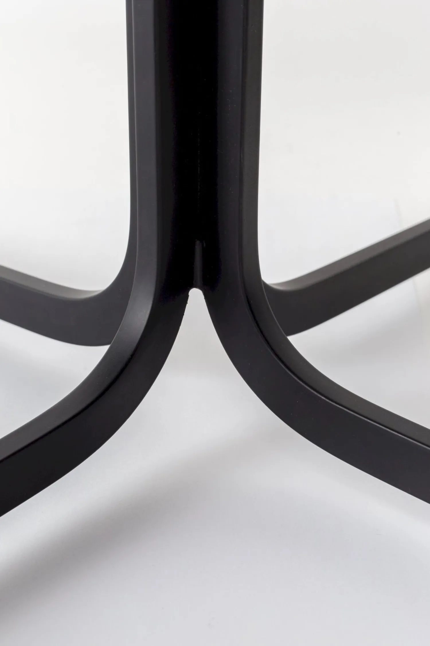 Draaifauteuils-Zuiver Nikki Fauteuil Black