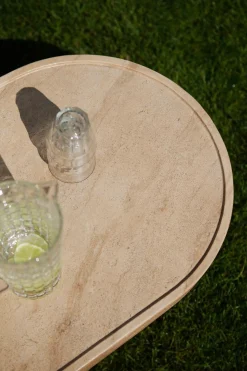 Tuintafels|Ovale Salontafels-Zuiver Noble Salontafel Beige