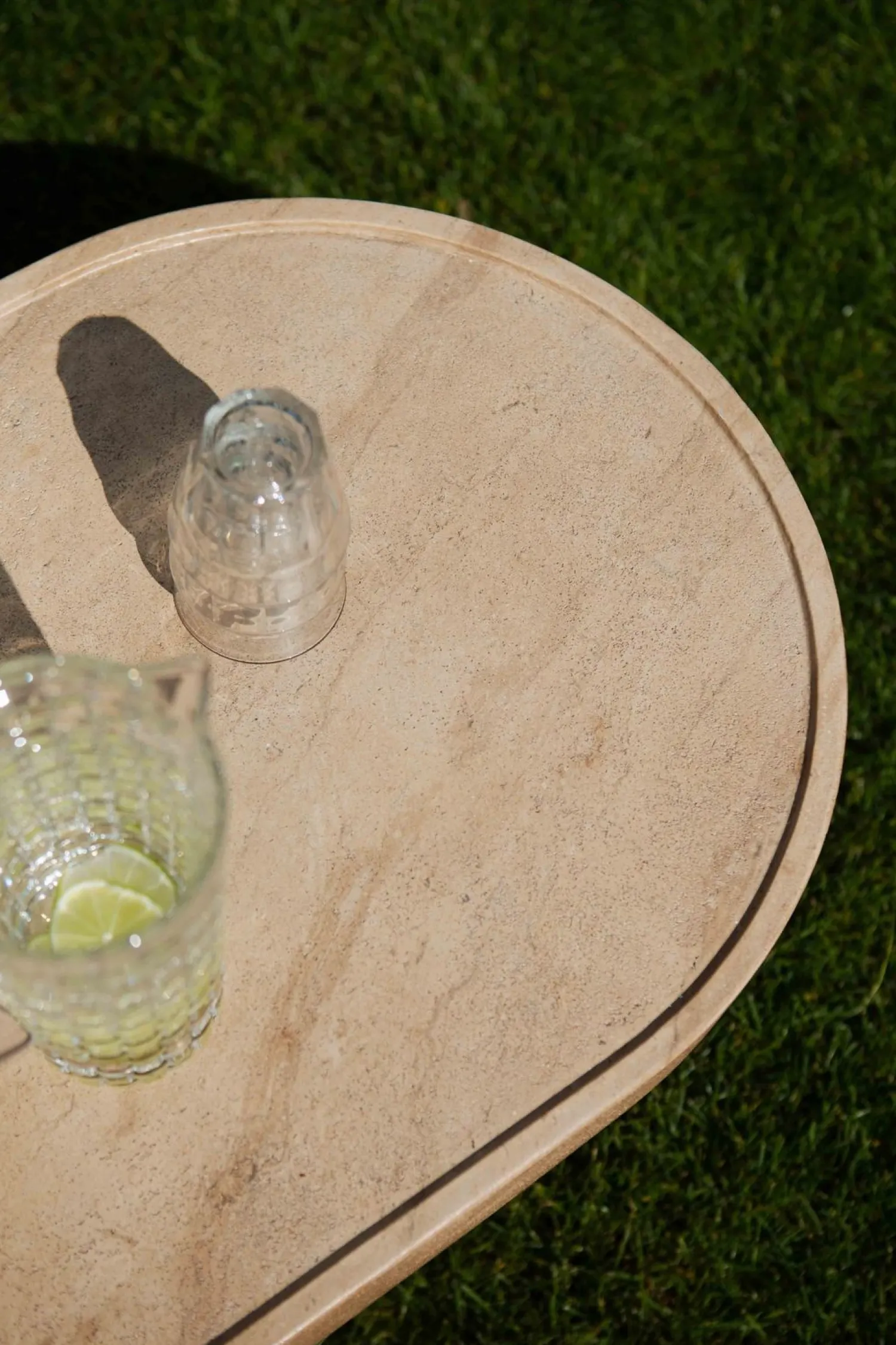 Tuintafels|Ovale Salontafels-Zuiver Noble Salontafel Beige
