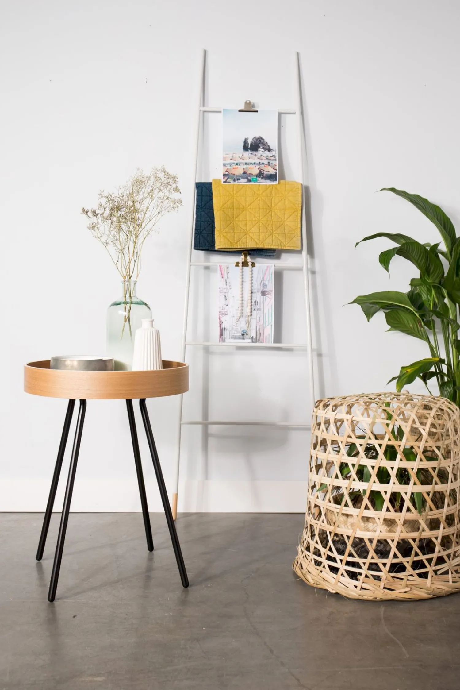 Ronde Bijzettafels-Zuiver Oak Tray Bijzettafel