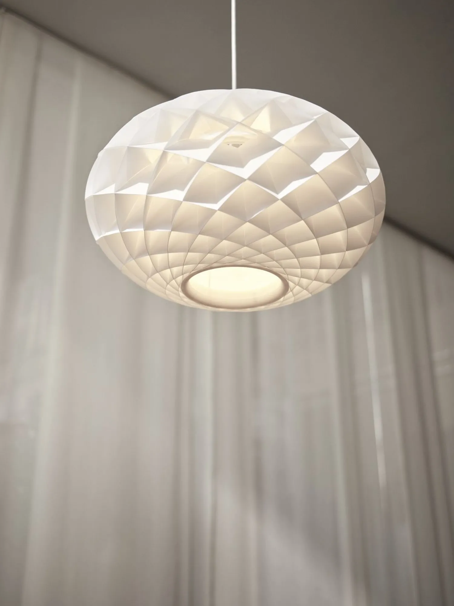 Design Hanglampen|Design Hanglampen-Louis Poulsen Patera Oval Hanglamp White Matt