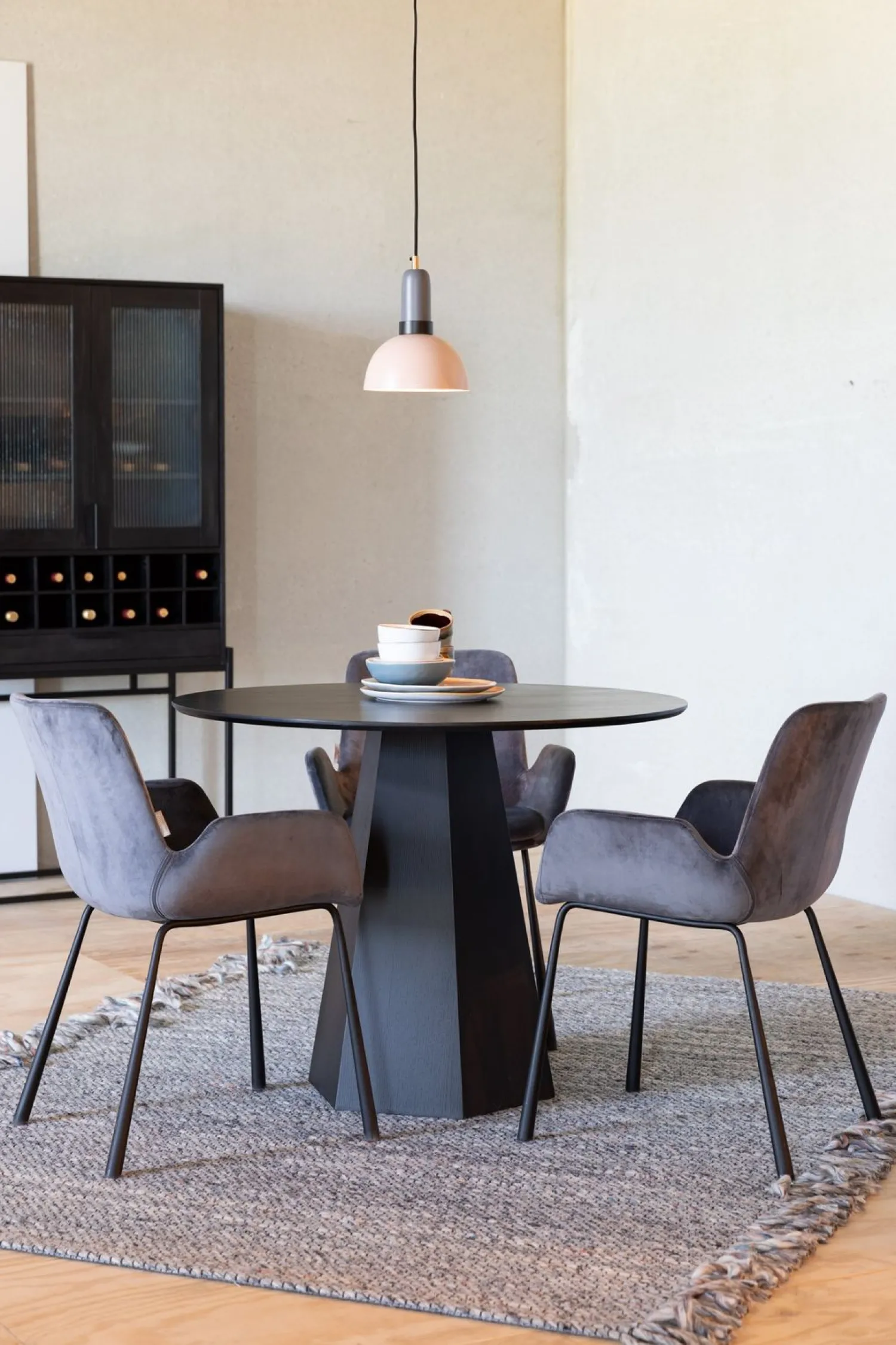 Ronde Eettafels-Zuiver Pilar Eetkamertafel Black