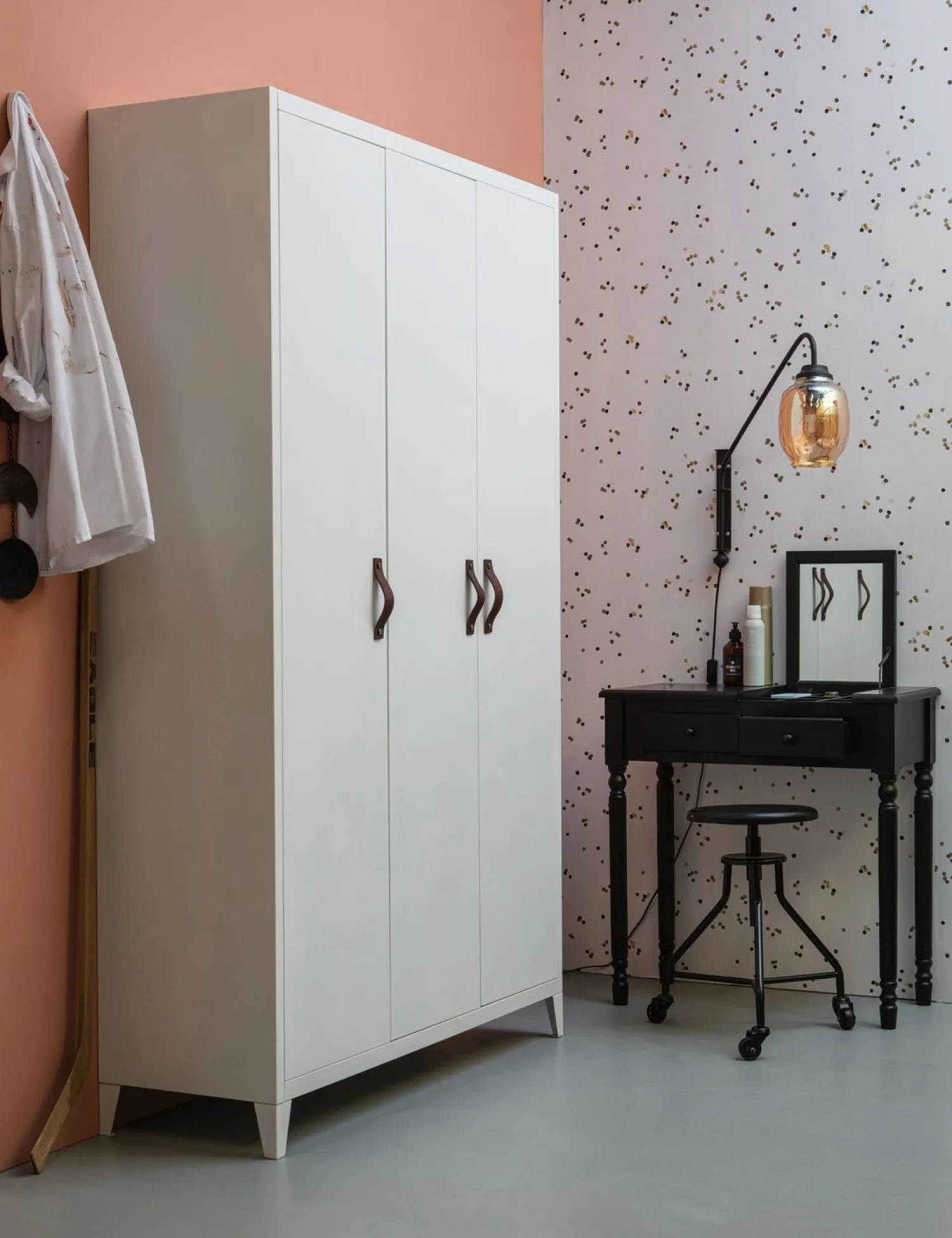 Dressoirs-WOOOD Romy Haltafel Black