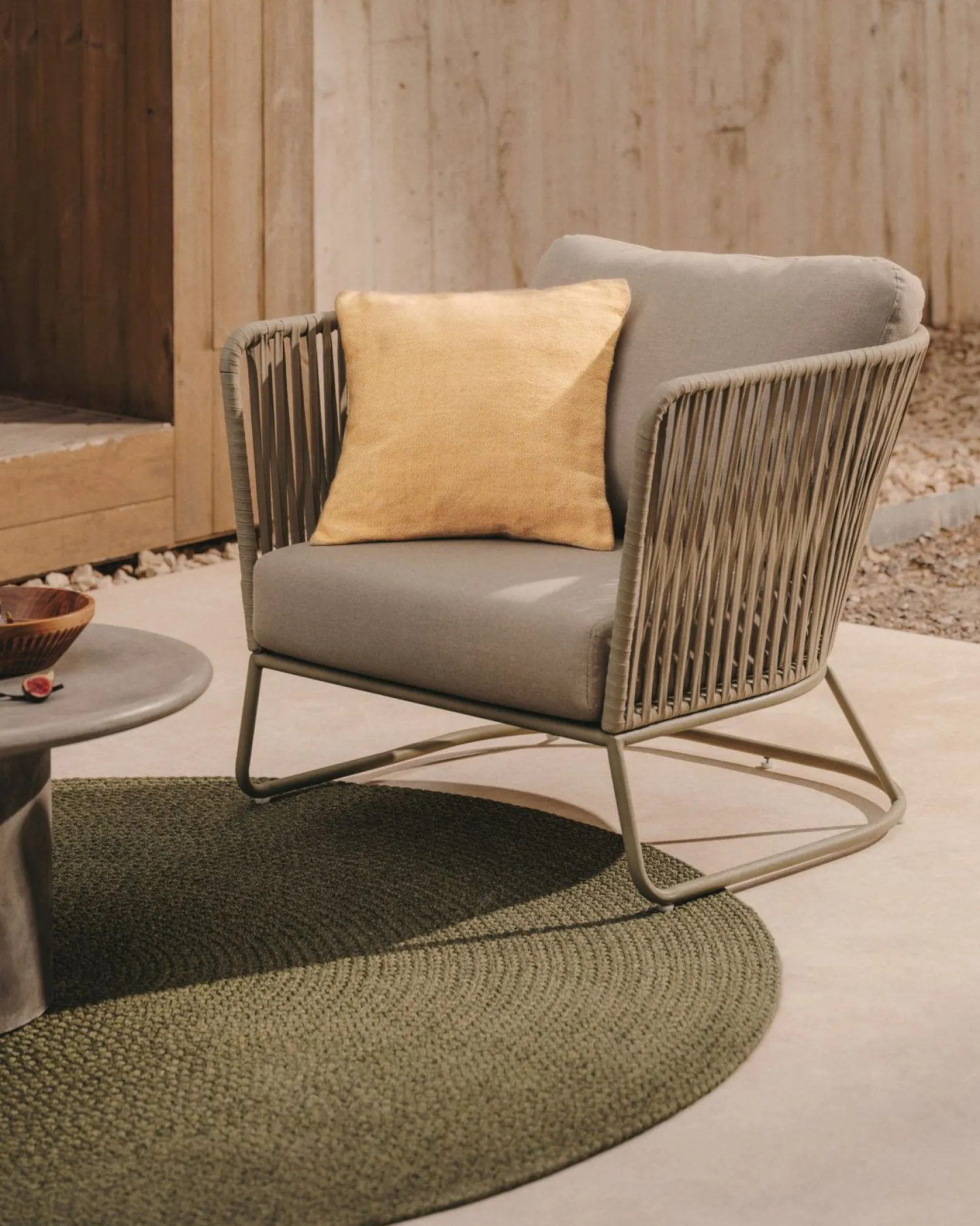 Tuinstoelen-Kave Home Saconca Outdoor Fauteuil Groen