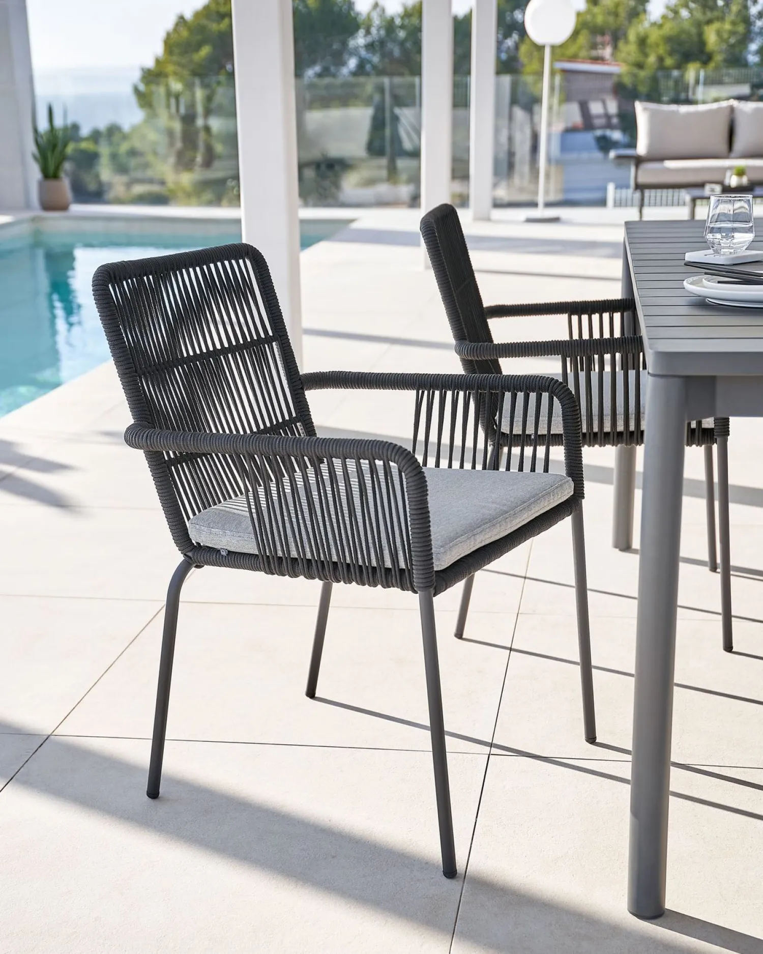 Tuinstoelen-Kave Home Samt Tuinstoel Zwart