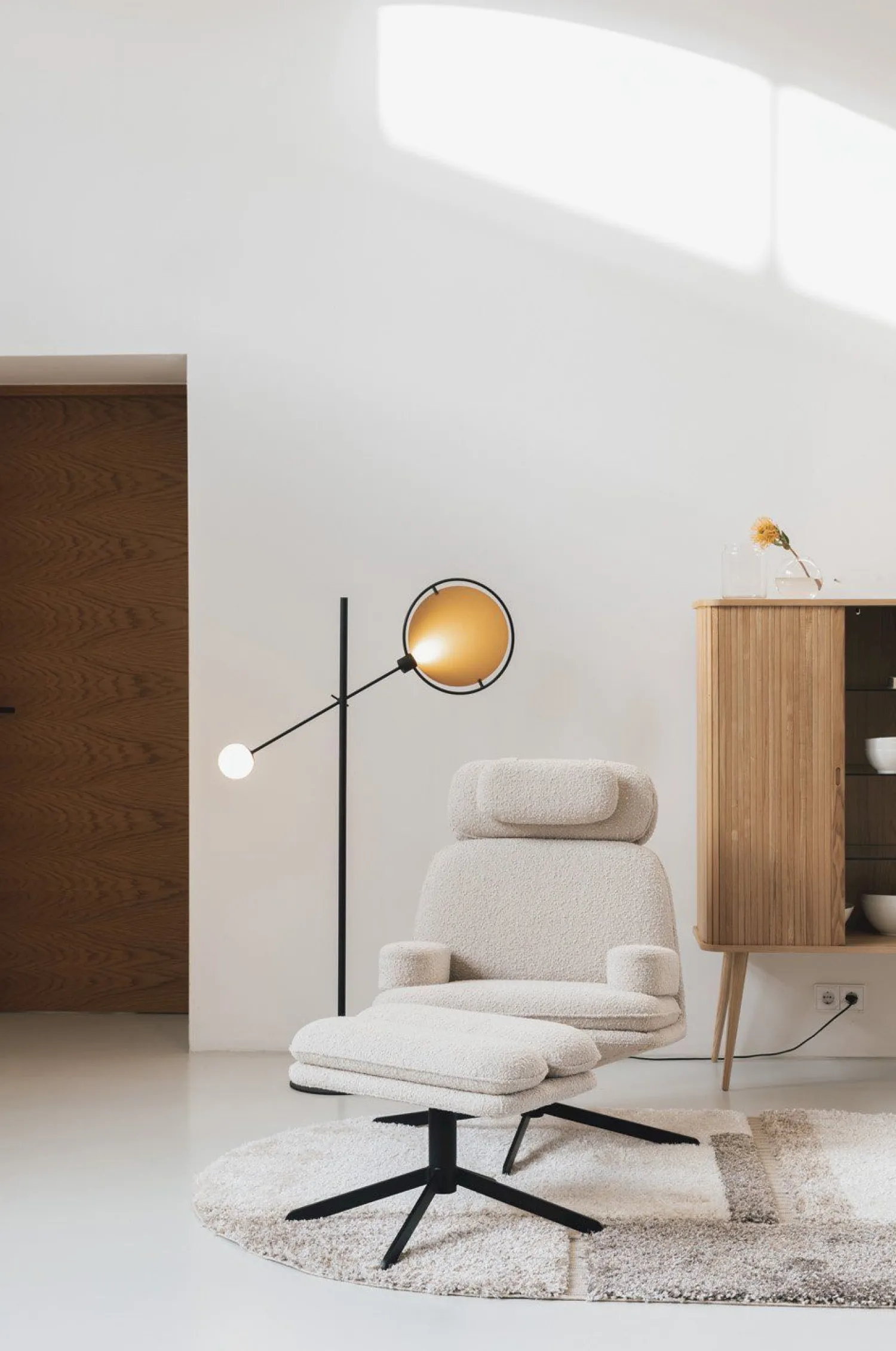Design Vloerlampen|Vloerlampen-Zuiver Sirius Vloerlamp Zwart, Goud