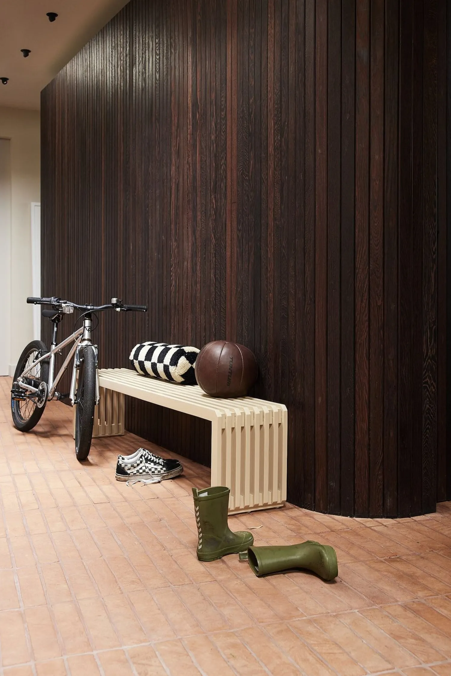 Zitbanken-HKLIVING Slatted L Bank Sand