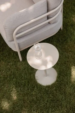 Tuintafels|Ronde Bijzettafels-Zuiver Snow Bijzettafel Beige