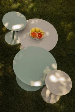 Tuintafels|Ronde Bijzettafels-Zuiver Snow Bijzettafel Beige