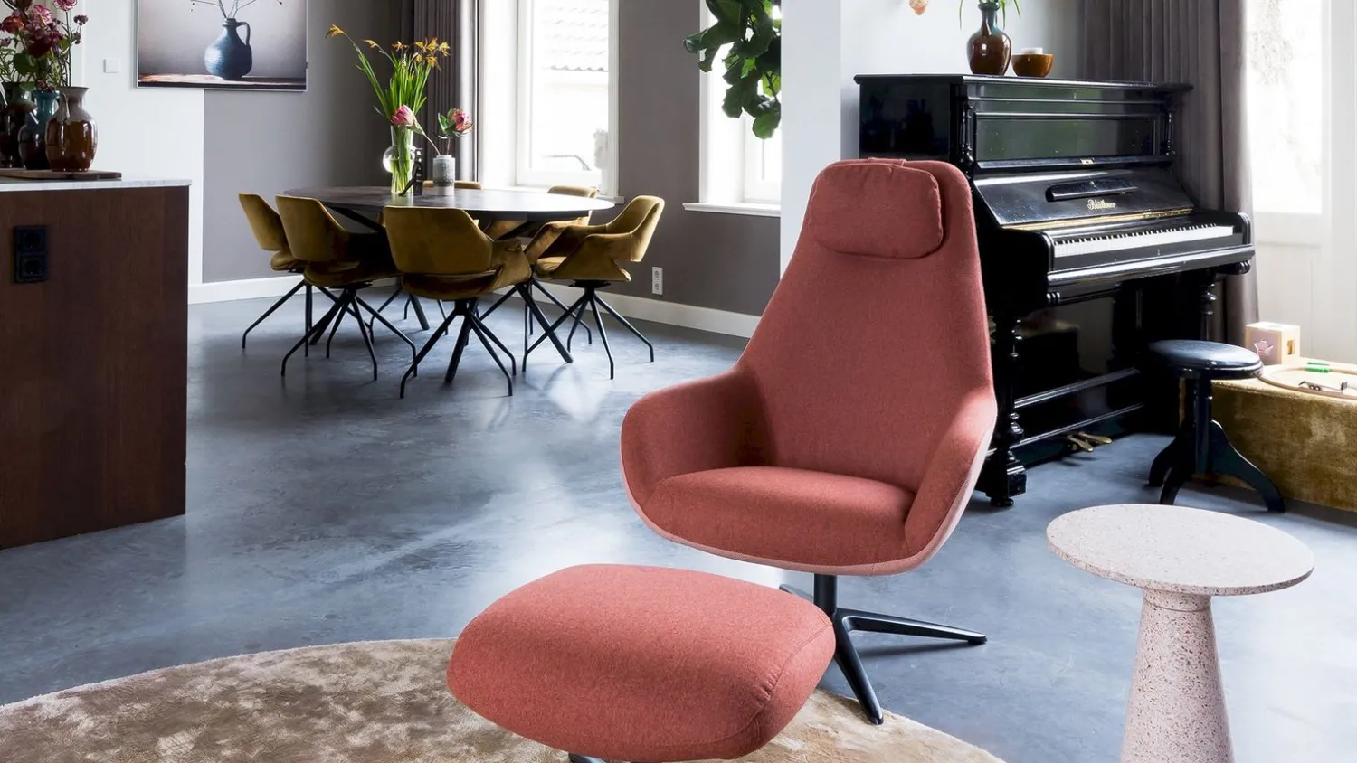 Design Fauteuils|Draaifauteuils-Pode Spot Two Fauteuil Red