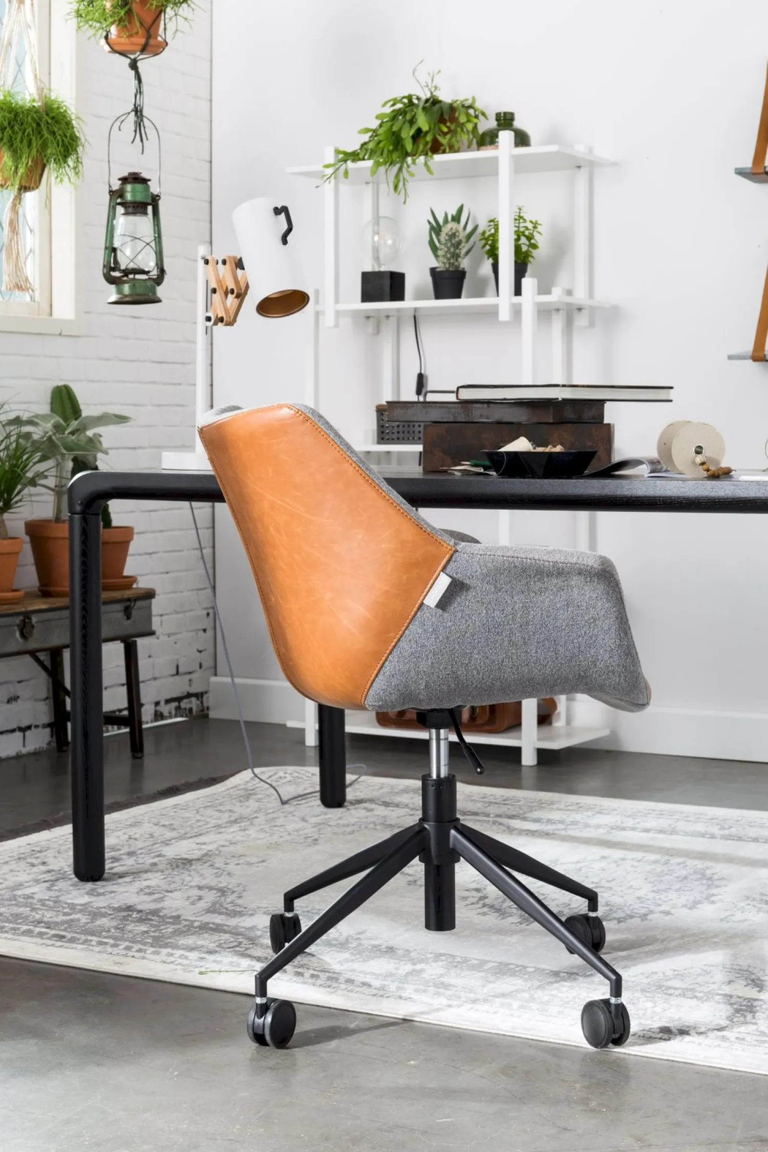 Rechthoekige Eettafels-Zuiver Storm Eettafel Black