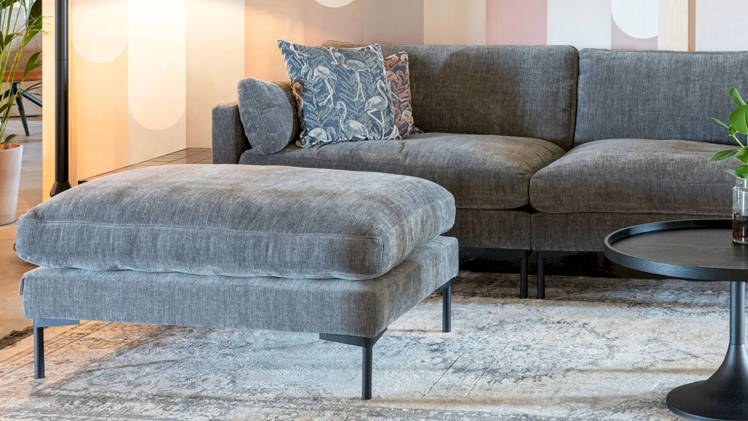 Hockers|Poefs-Zuiver Summer Hocker Latte