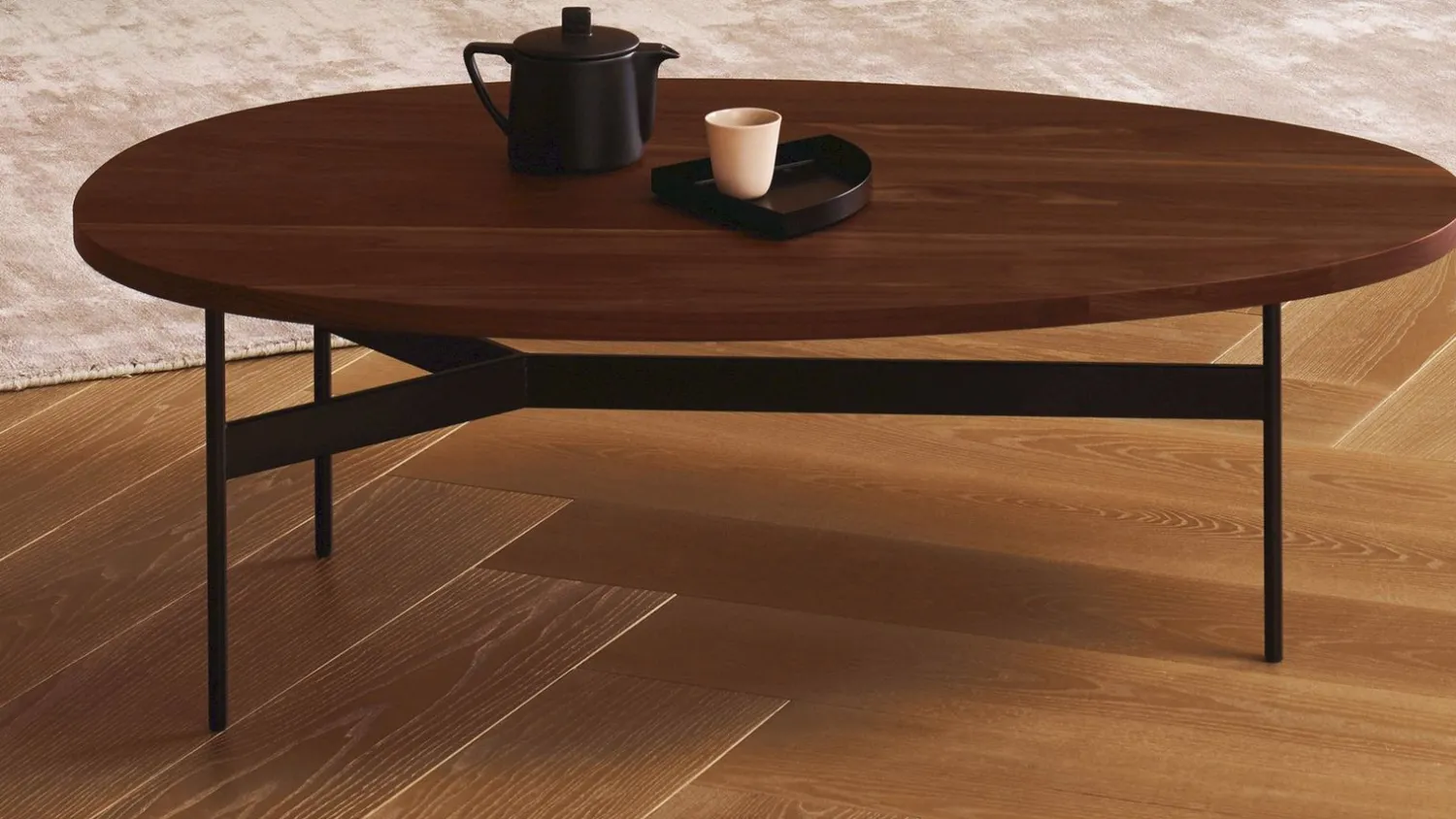 Houten Salontafels|Design Salontafels-Leolux Tampa Ovo Salontafel