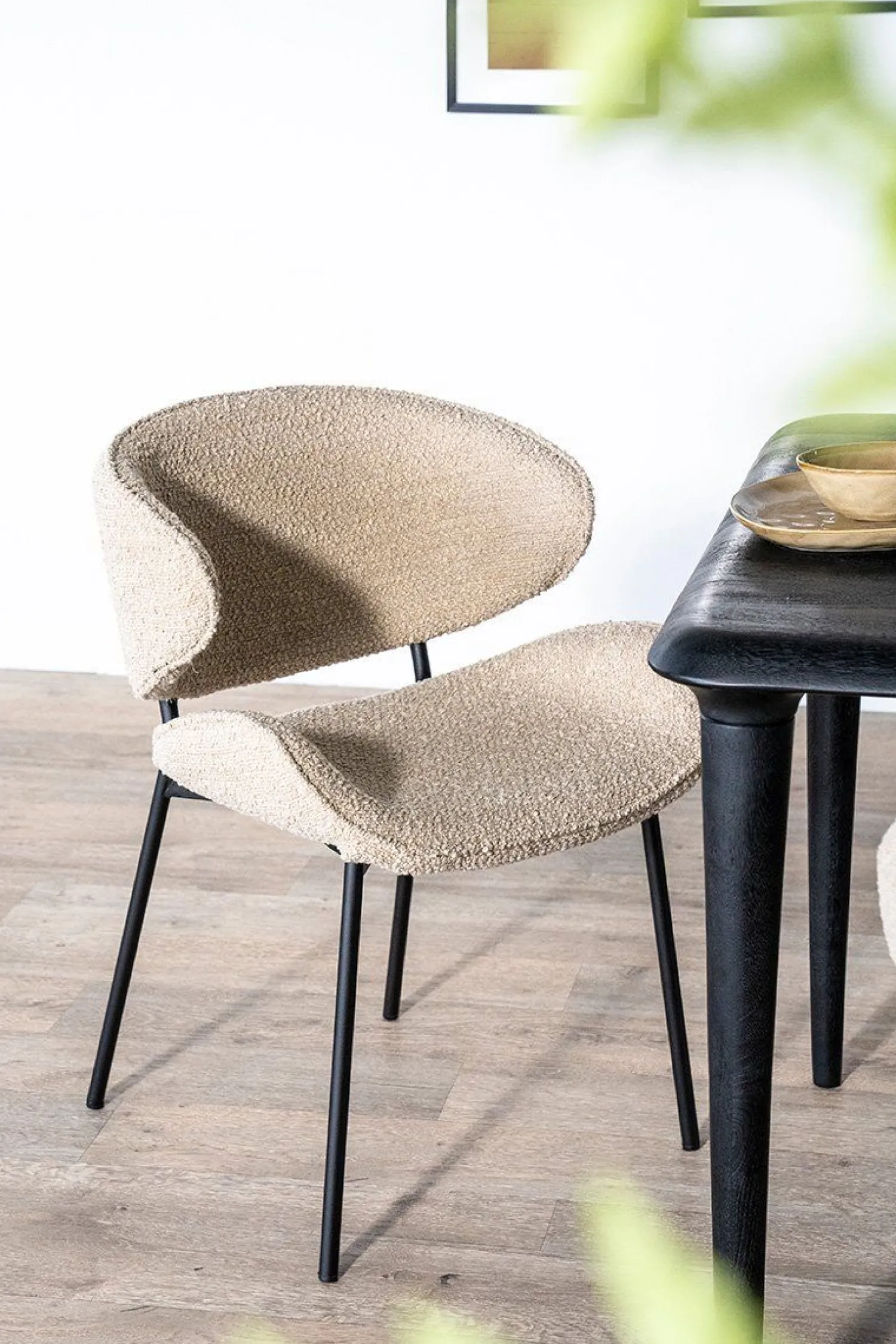 Eetkamerstoelen Met Armleuning-Eleonora Tess Eetkamerstoel Zand