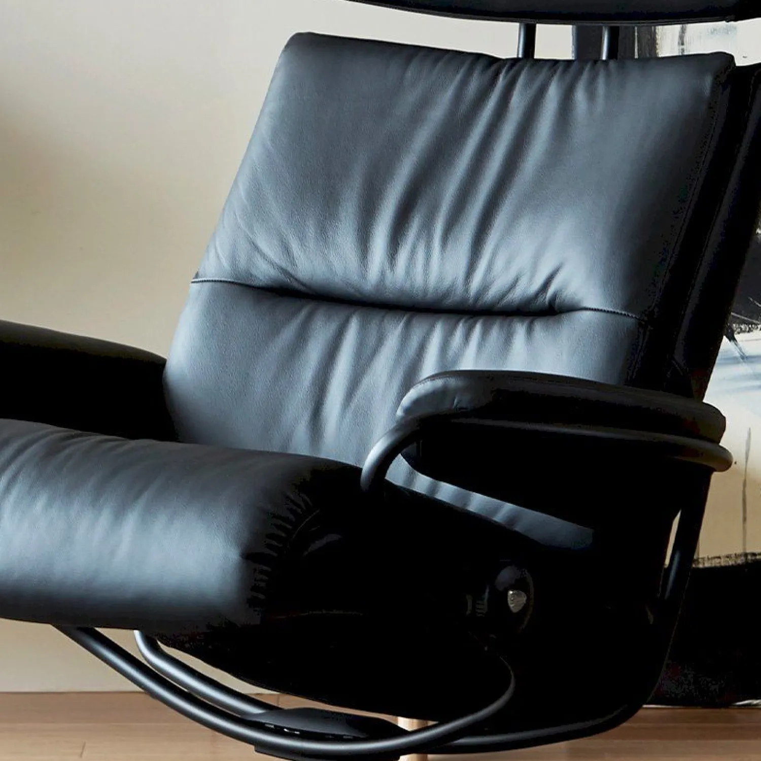 Leren Fauteuils|Draaifauteuils-Stressless Tokyo Low Relaxfauteuil + Hocker Black