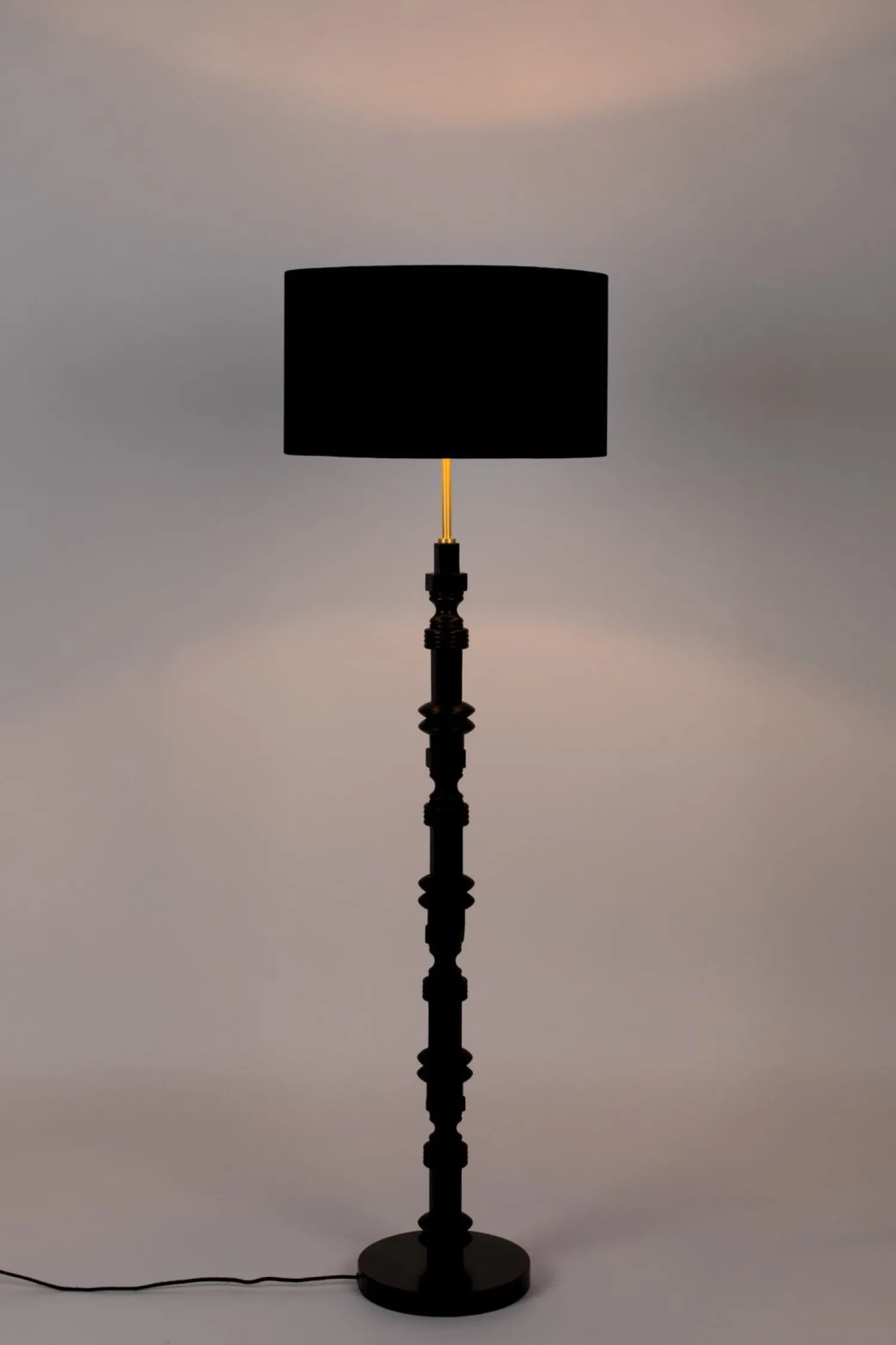 Vloerlampen|Vloerlampen-Zuiver Totem Vloerlamp Zwart