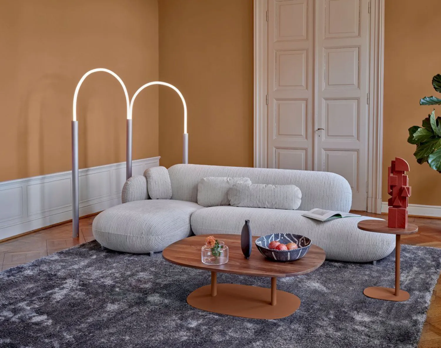 Houten Bijzettafels-Leolux Toveri Bijzettafel Taupe