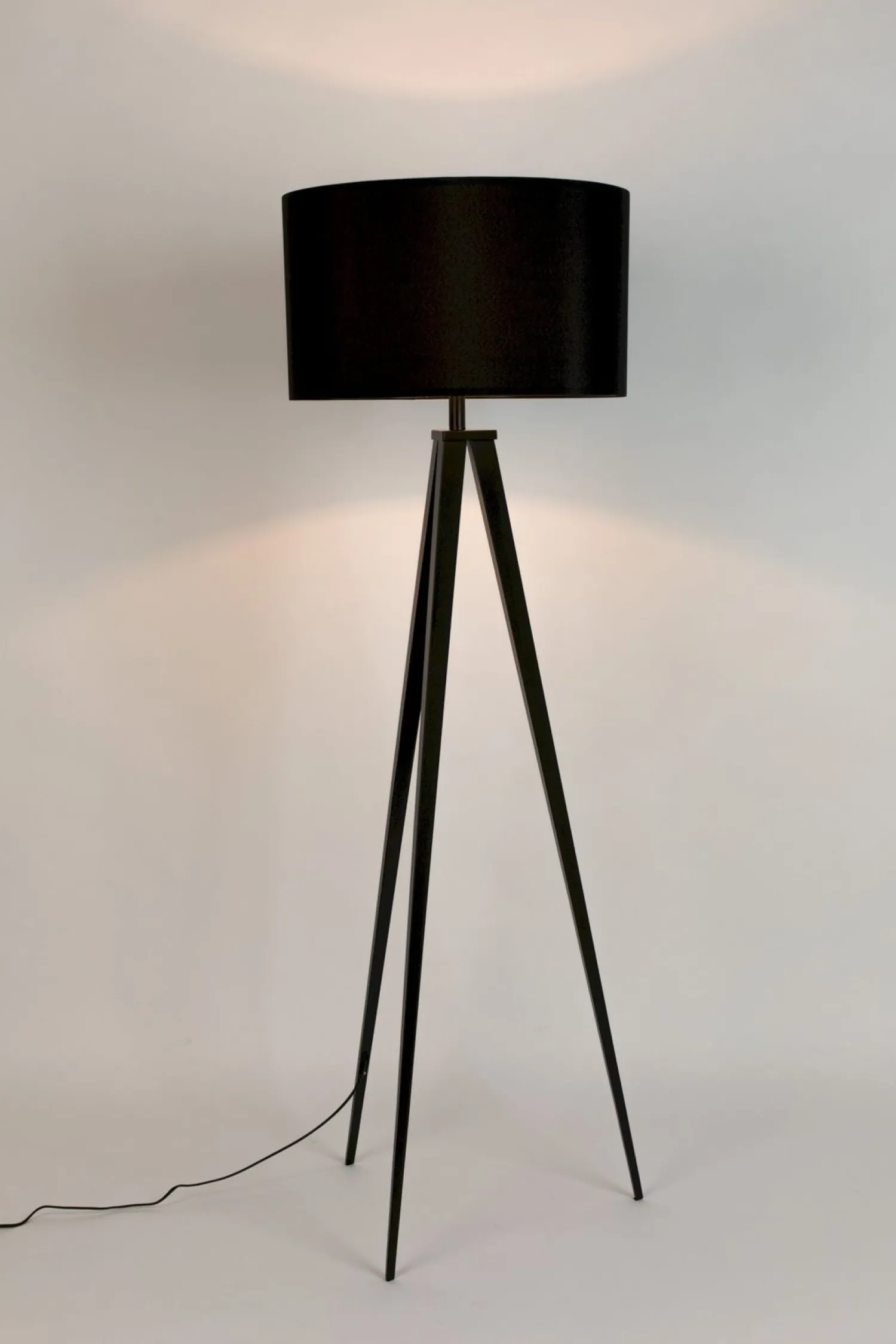 Moderne Vloerlampen|Vloerlampen-Zuiver Tripod Vloerlamp Black