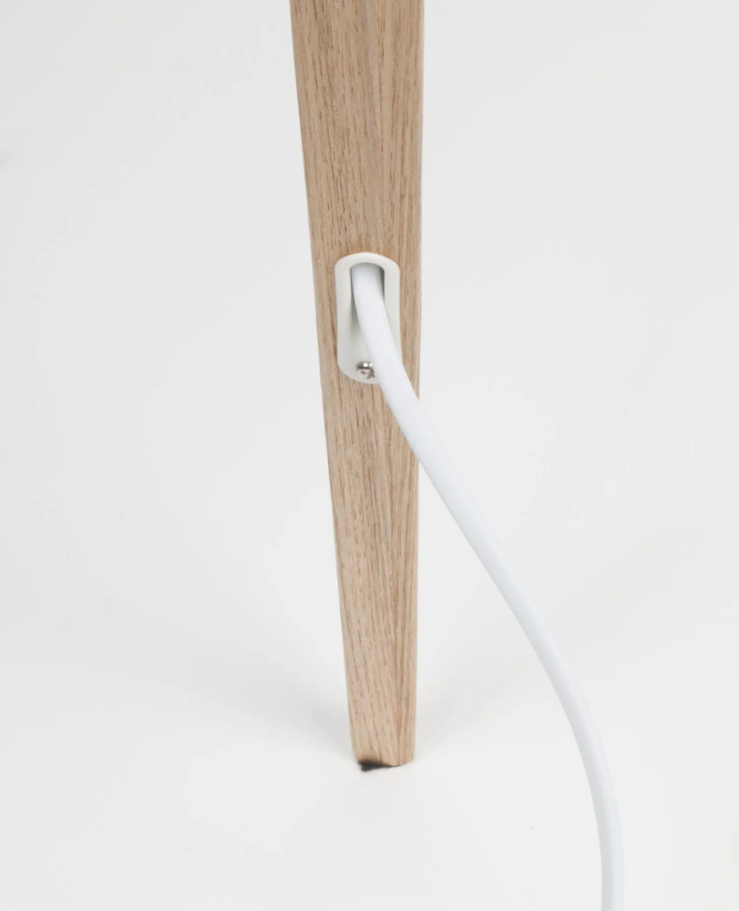 Houten Vloerlampen|Vloerlampen-Zuiver Tripod Wood Vloerlamp White