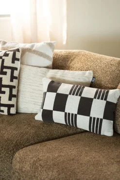 Sierkussens & Plaids-By Boo Twist Rechthoekig Kussen Brown