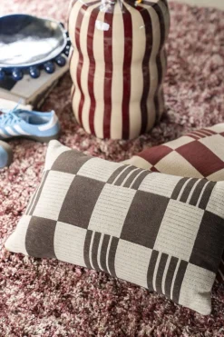 Sierkussens & Plaids-By Boo Twist Rechthoekig Kussen Brown