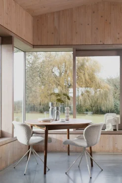 Houten Eettafels-Zuiver Twist Rond Eettafel Bruin