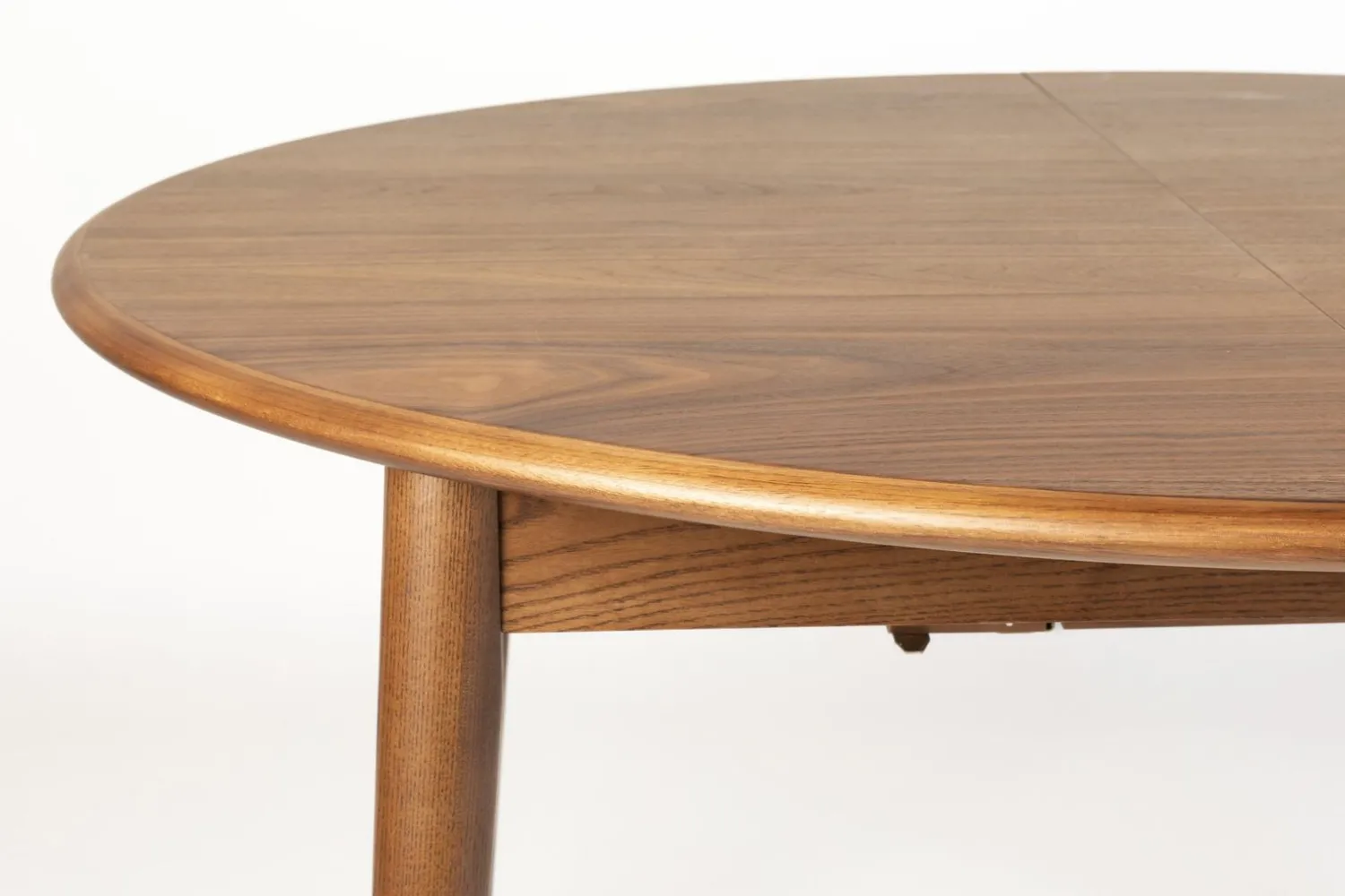 Houten Eettafels-Zuiver Twist Rond Eettafel Bruin
