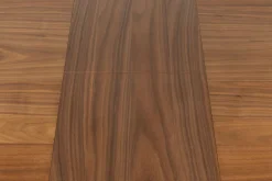 Houten Eettafels-Zuiver Twist Rond Eettafel Bruin