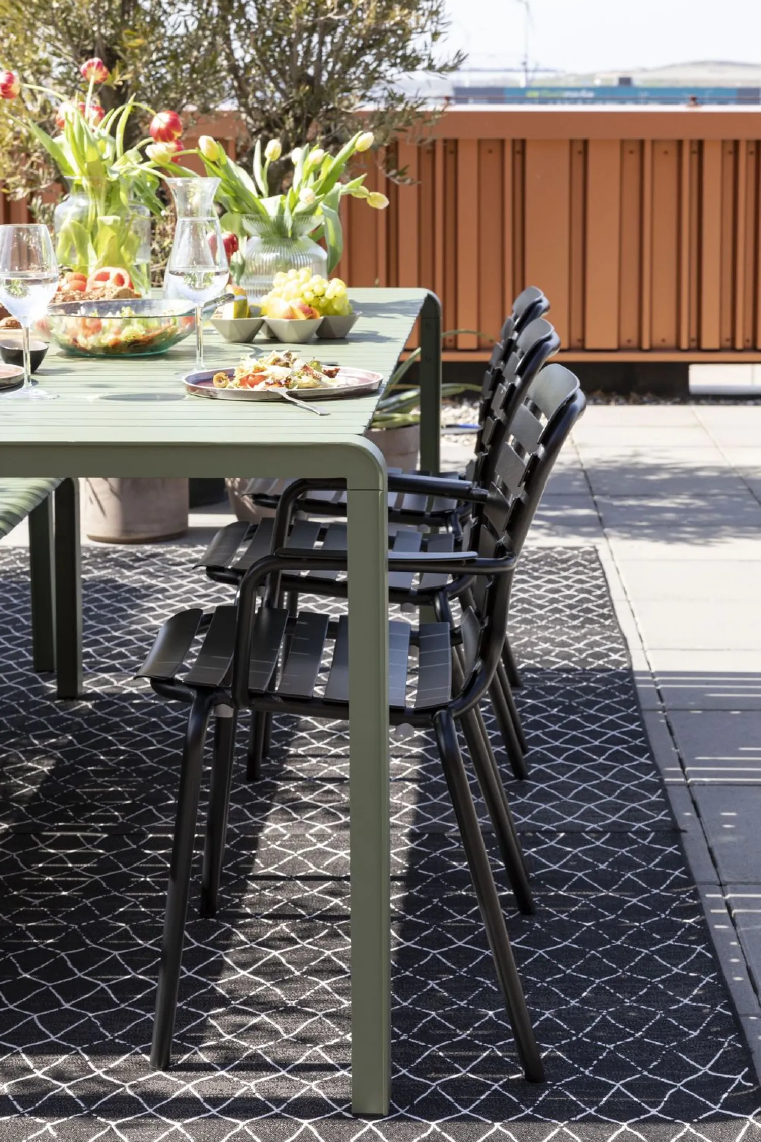 Tuinstoelen|Eetkamerstoelen Met Armleuning-Zuiver Vondel (set van 2) Armstoel Black