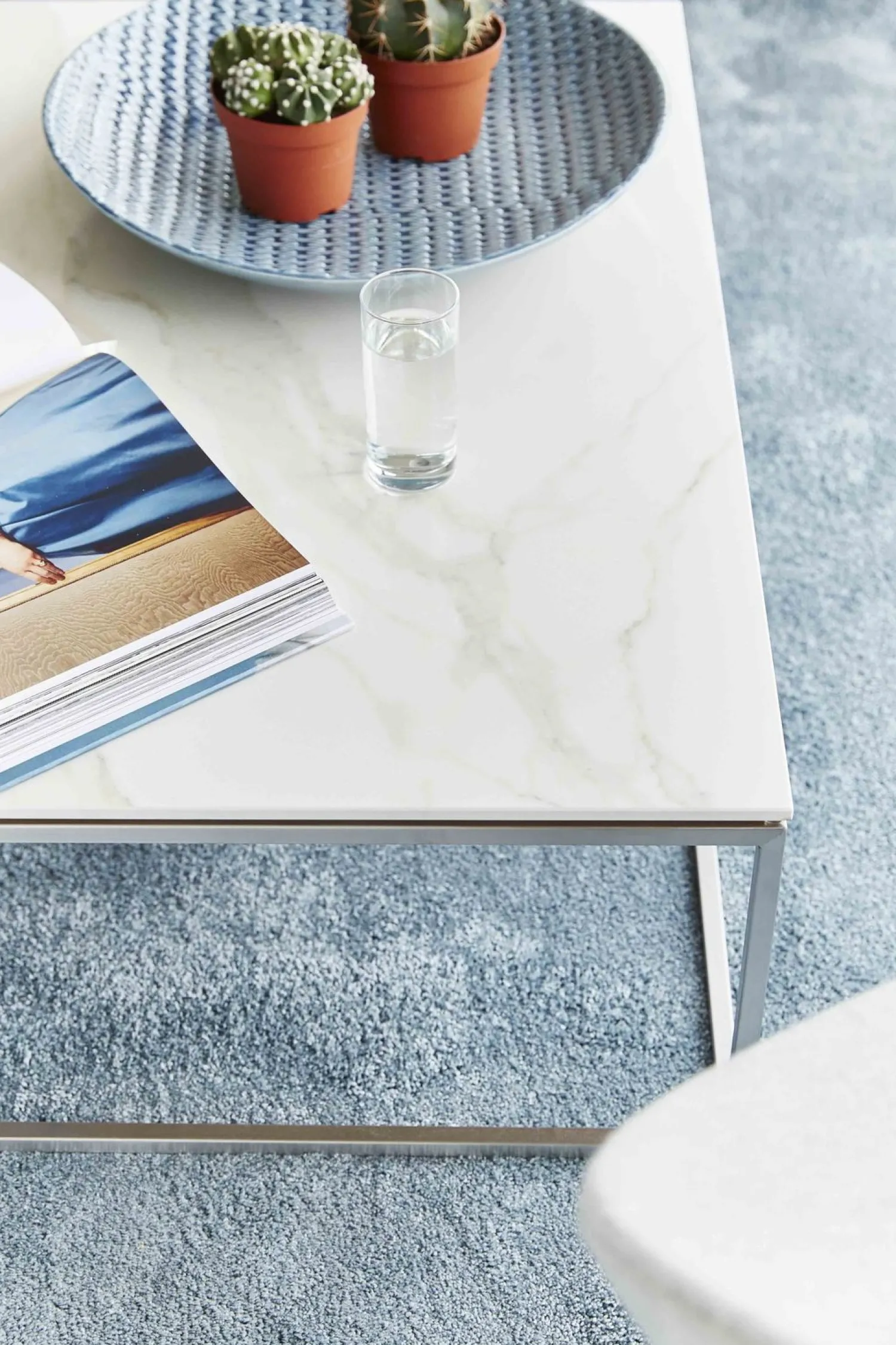 Houten Salontafels-Bert Plantagie Wireless Salontafel